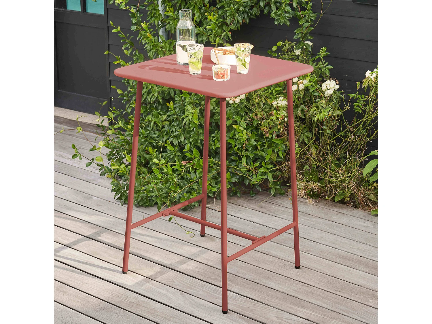 Hoge vierkante tuin tafel van klei staal, 70 cm