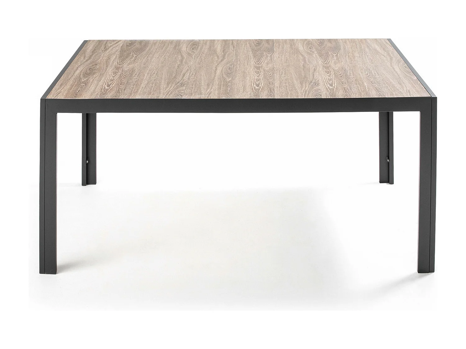 Tuintafel voor 6 personen van en bruine keramiek