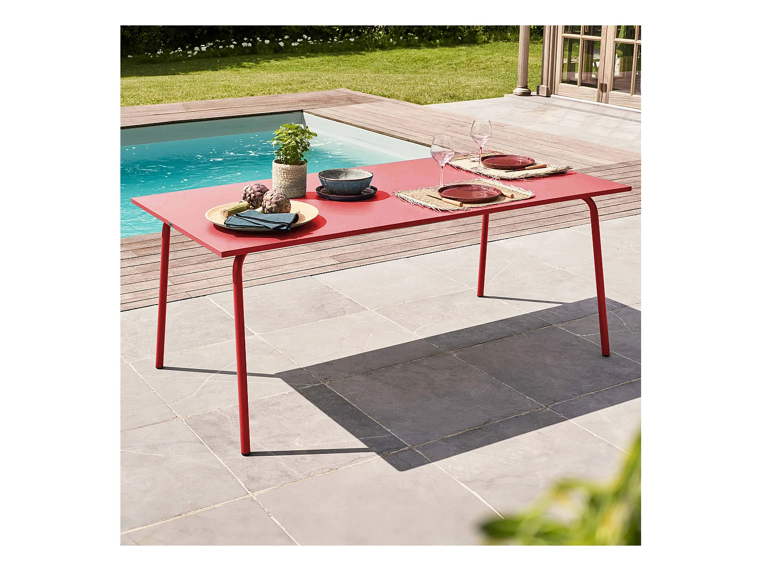 Table de jardin rectangulaire en métal rouge - Palavas