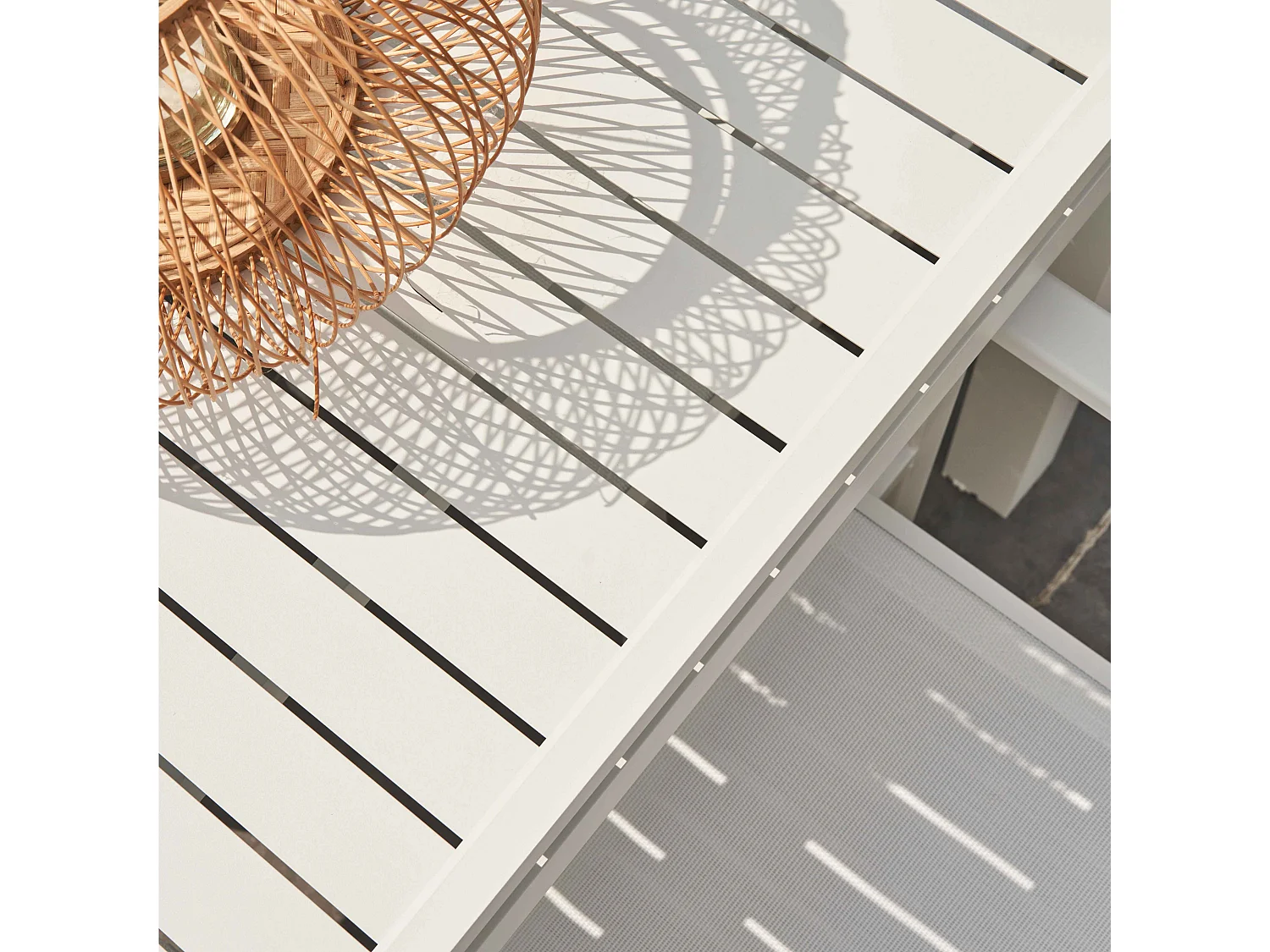 Uitbreidbare witte tuinset