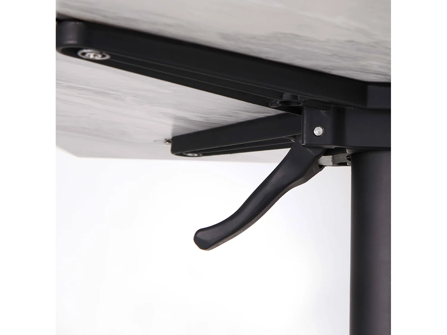 Tuintafel met marmeren laminaat en 2 grijze Palavas fauteuils