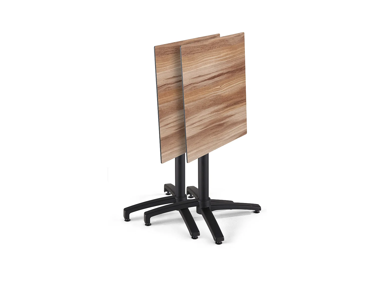 Een donker eikenhouten gelamineerde tuinset en 2 grijze fauteuils