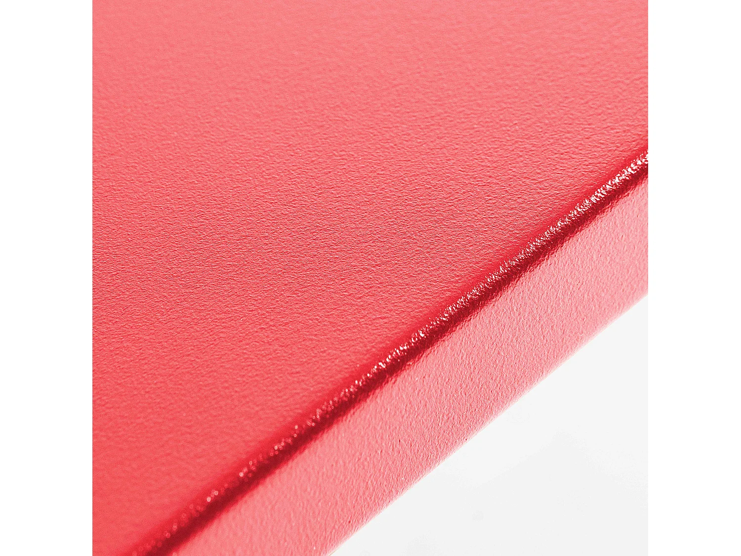 Set van een vierkante tuin tafel en 4 rode banken