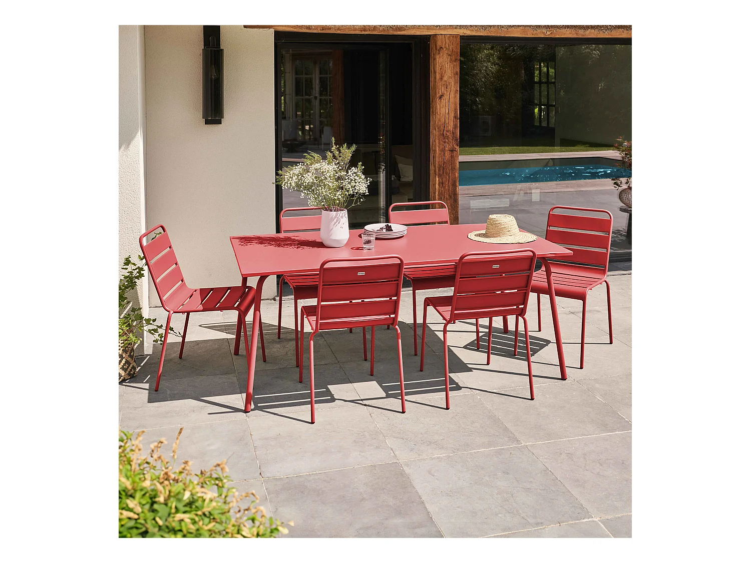 Ensemble table de jardin et 6 chaises en métal rouge - Palavas
