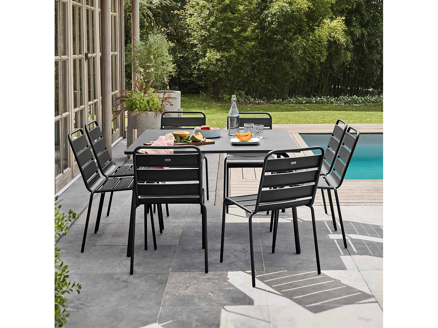 Ensemble table de jardin et 8 chaises en métal gris - Palavas