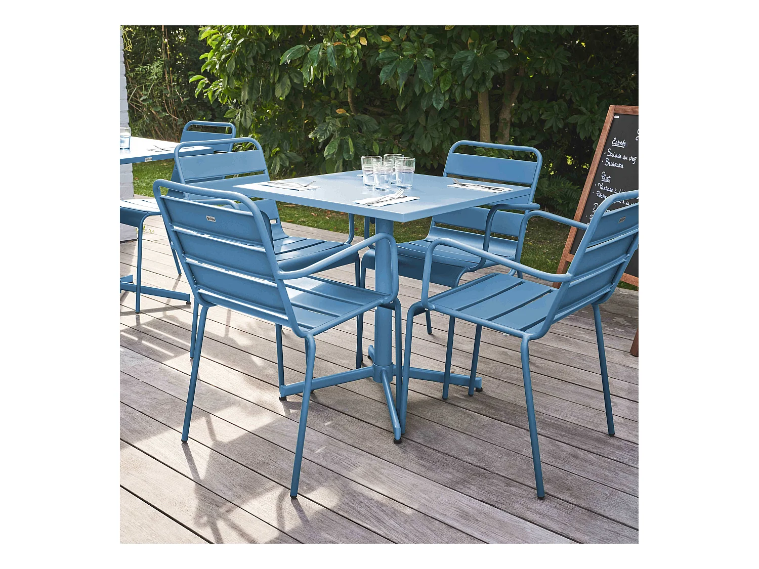 Ensemble table de jardin et 4 fauteuils en métal bleu pacific - Palavas