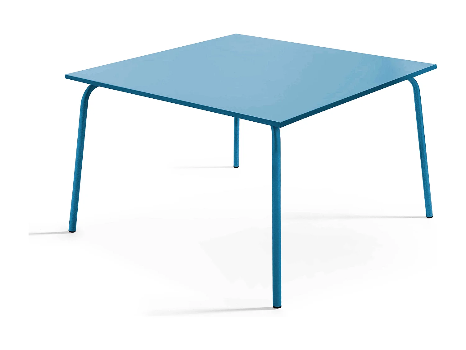 Een vierkante tuin tafel en 8 fauteuils in blauw pacific metaal