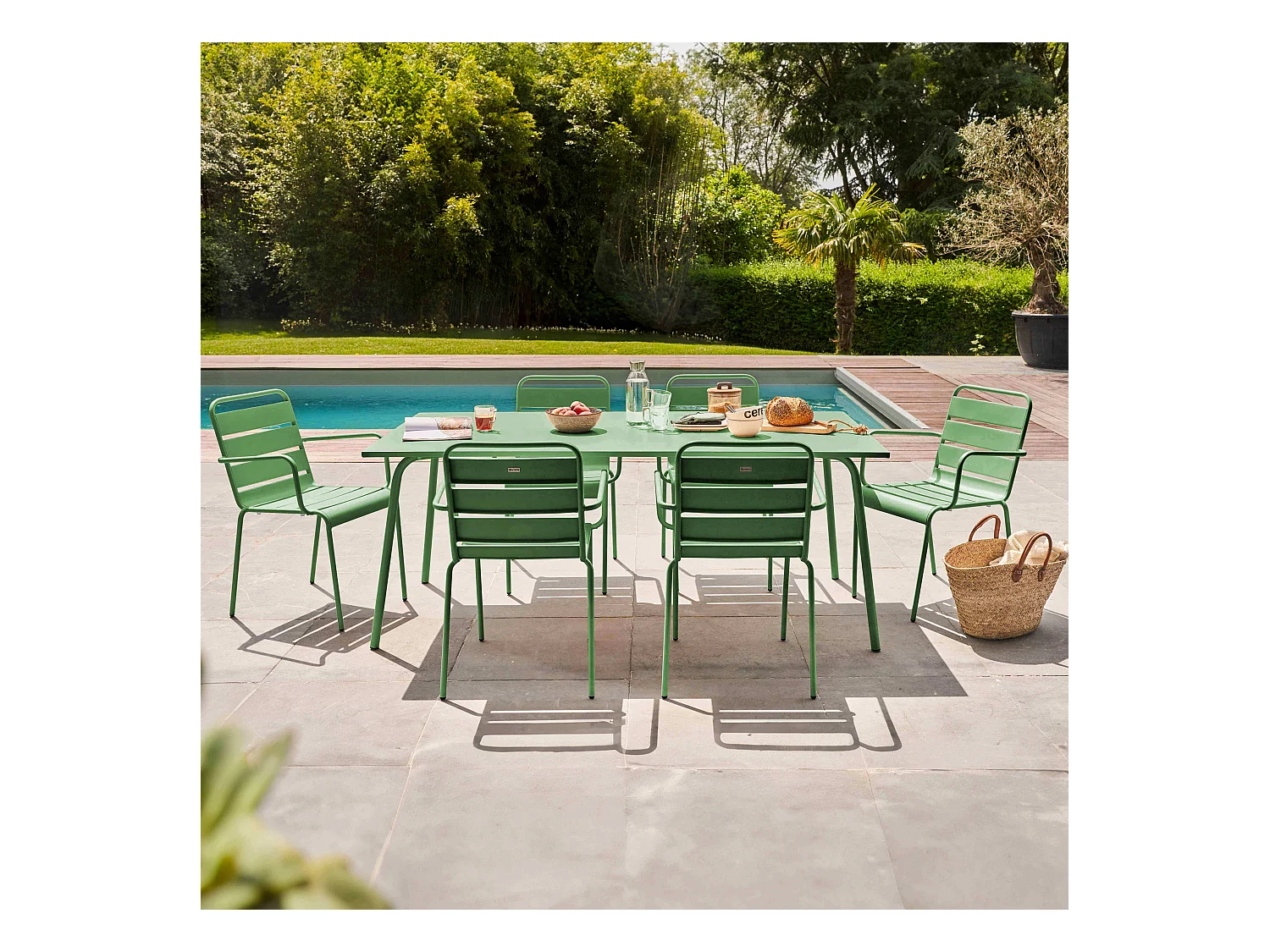 Ensemble table de jardin et 6 fauteuils en métal vert cactus - Palavas
