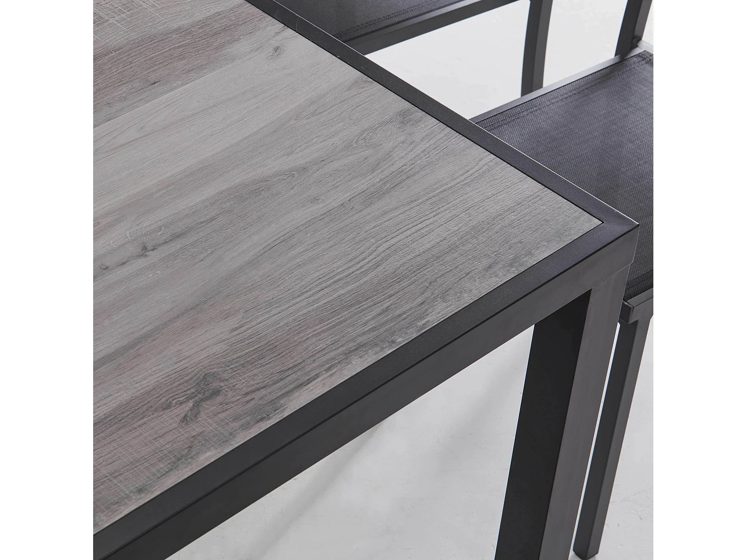 Ensemble table de jardin et 8 fauteuils effet bois grisé  - Tivoli