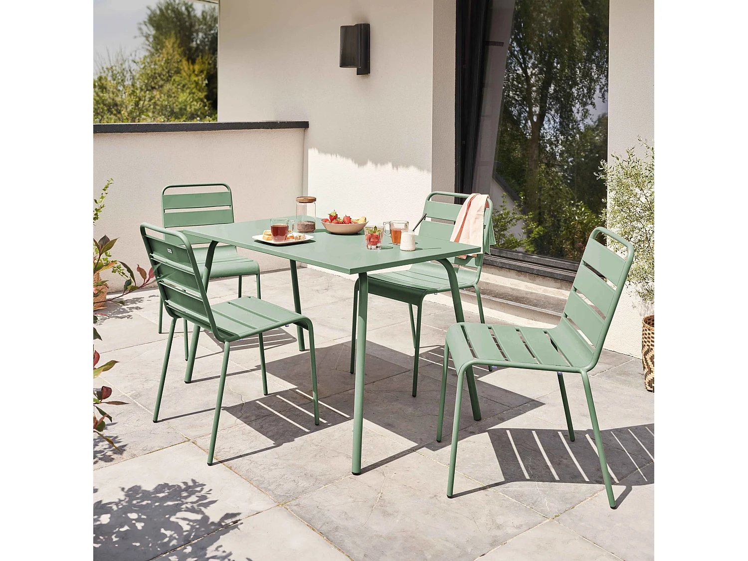 Ensemble table de jardin en métal et 4 chaises vert sauge - Palavas