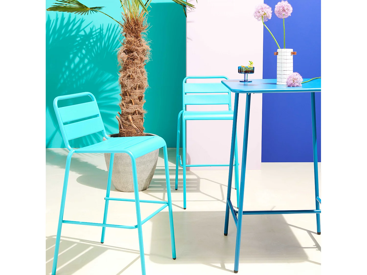 Ensemble table de bar et 4 chaises hautes en métal bleu pacific - Palavas