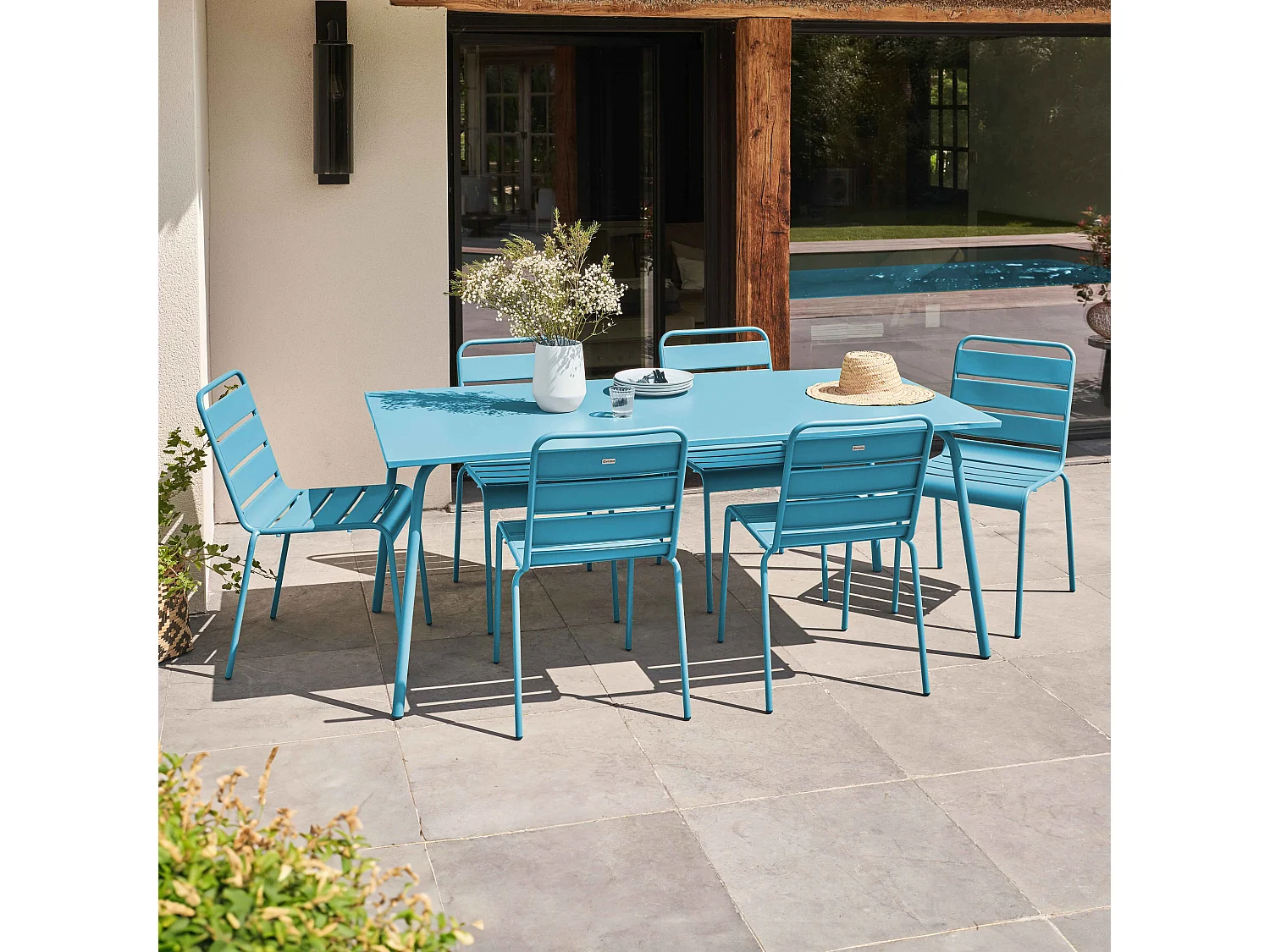 Ensemble table de jardin et 6 chaises en métal bleu - Palavas