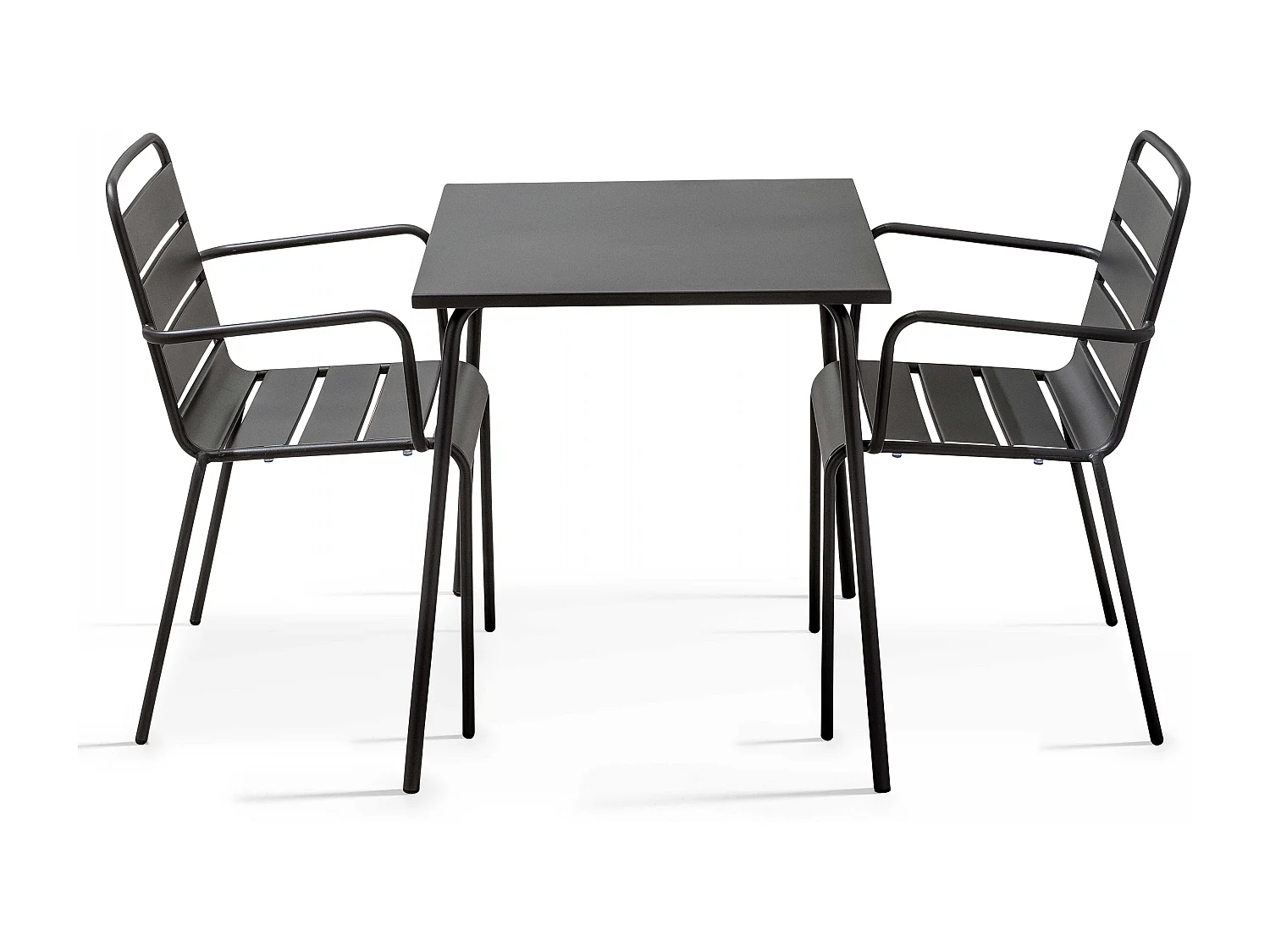 Set van een vierkante tuin tafel en 2 grijze stalen fauteuils