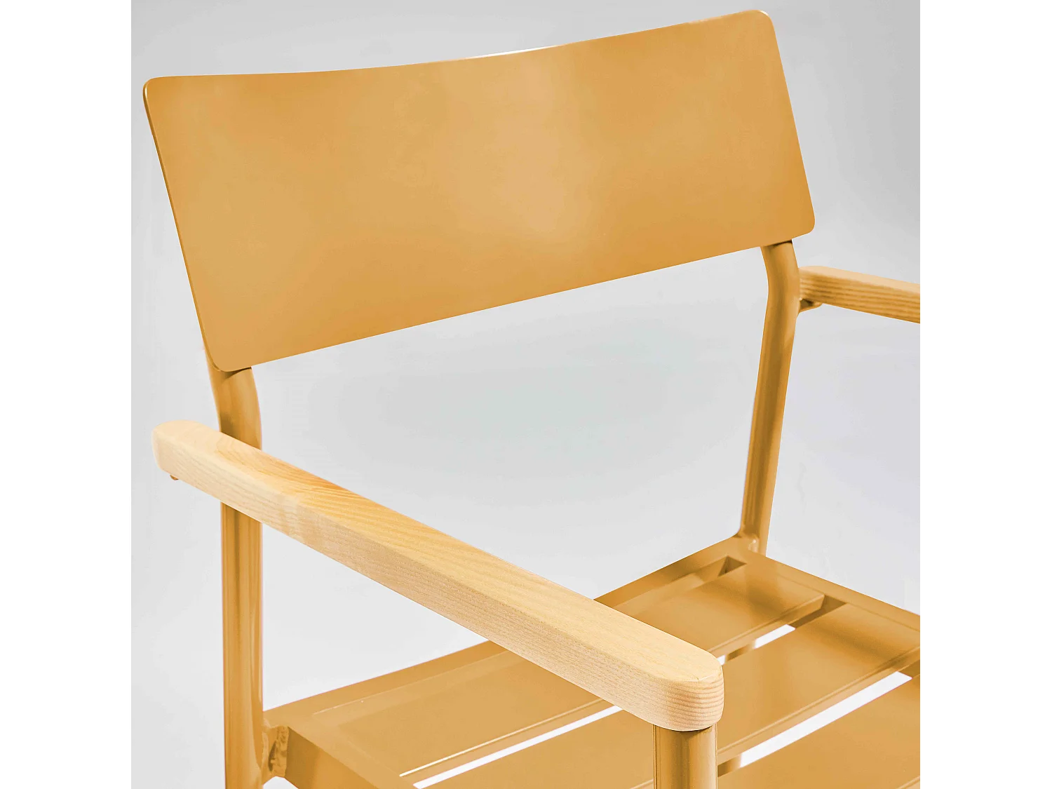 Fauteuil de jardin en aluminium et bois jaune moutarde