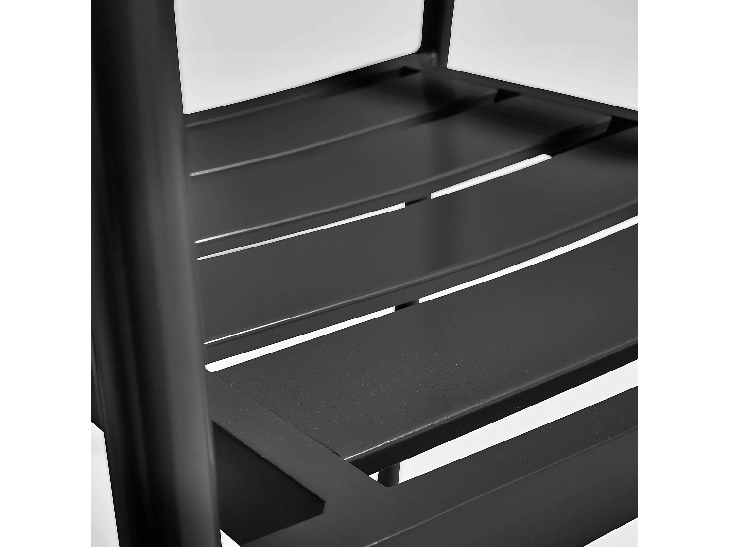 Fauteuil de jardin en aluminium et bois noir