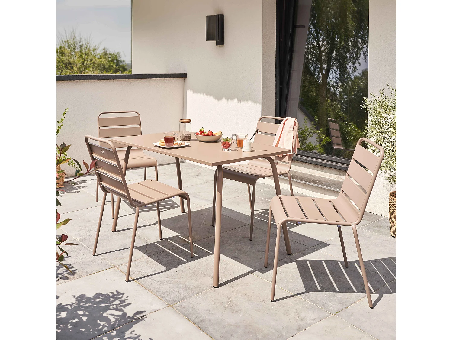 Ensemble table de jardin en métal et 4 chaises taupe - Palavas