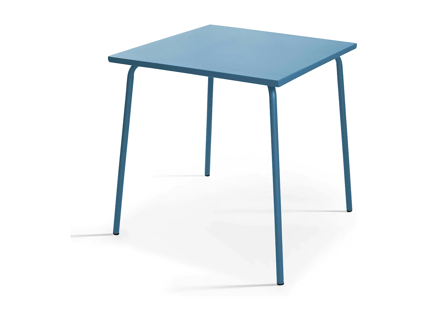 Set van een vierkante tuin tafel en 2 blauwe Pacific stalen fauteuils