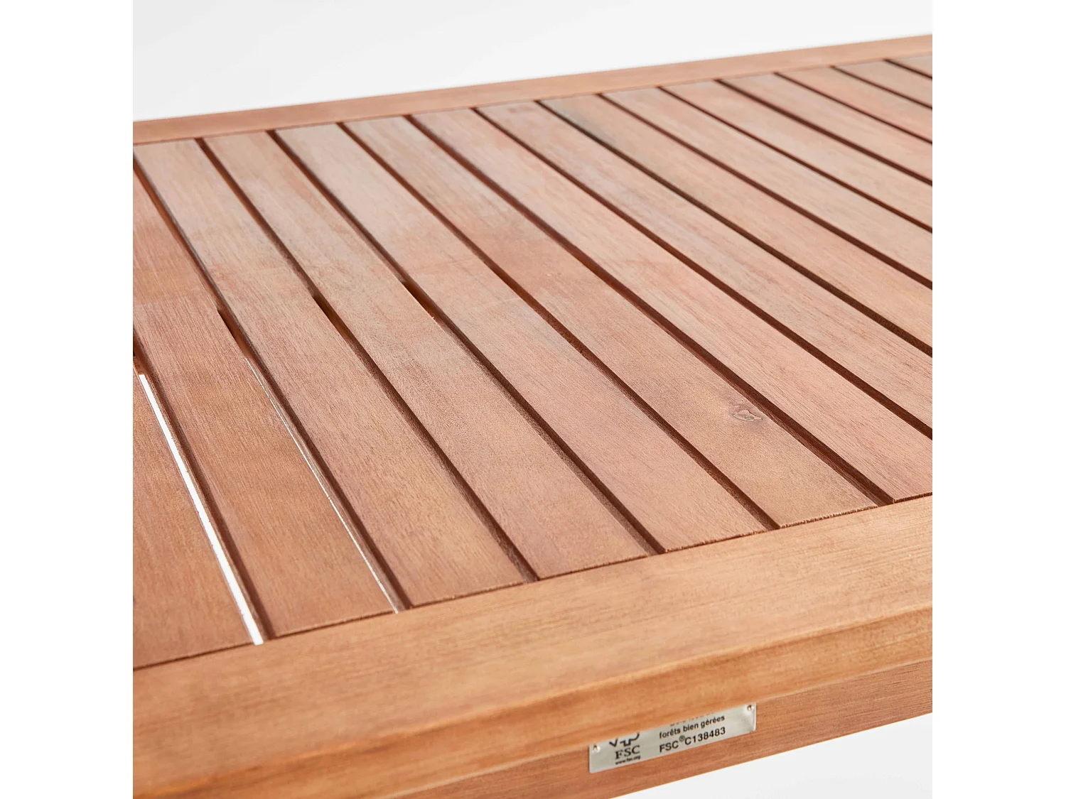 Table de terrasse haute en bois et 4 tabourets