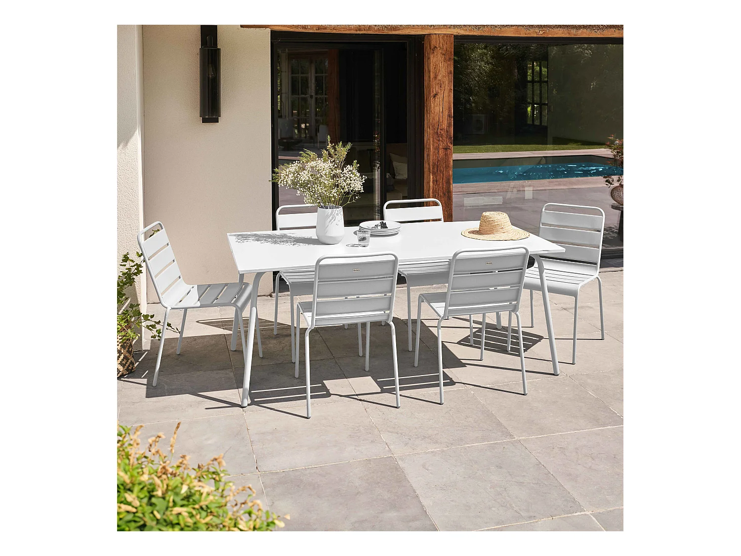 Ensemble table de jardin et 6 chaises en métal blanc - Palavas
