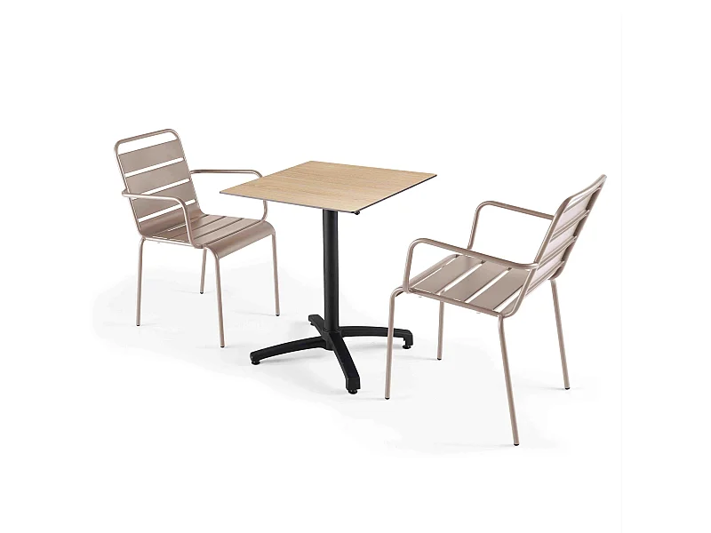 Ensemble table de terrasse stratifié en chene et 2 fauteuils taupe