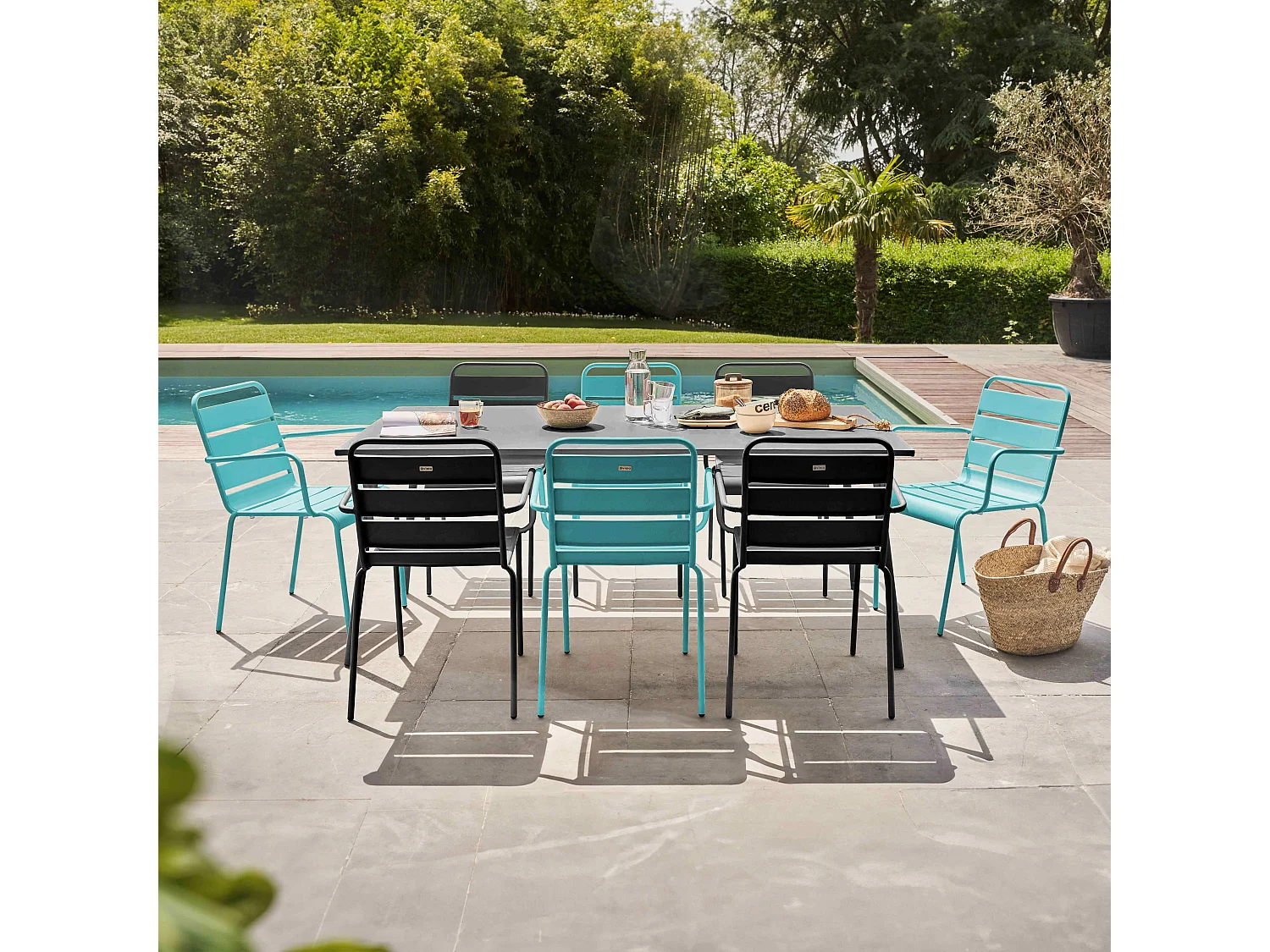 Ensemble table de jardin et 8 fauteuils en métal turquoise et gris - Palavas