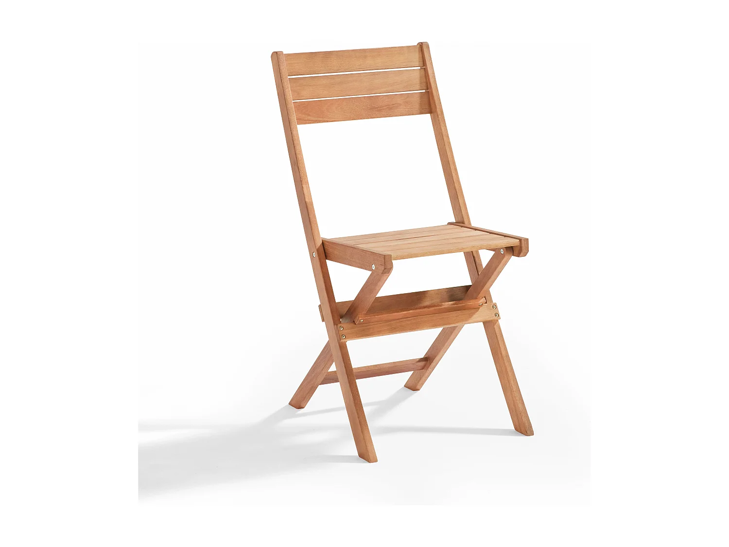 Table de terrasse et 4 chaises pliantes en bois