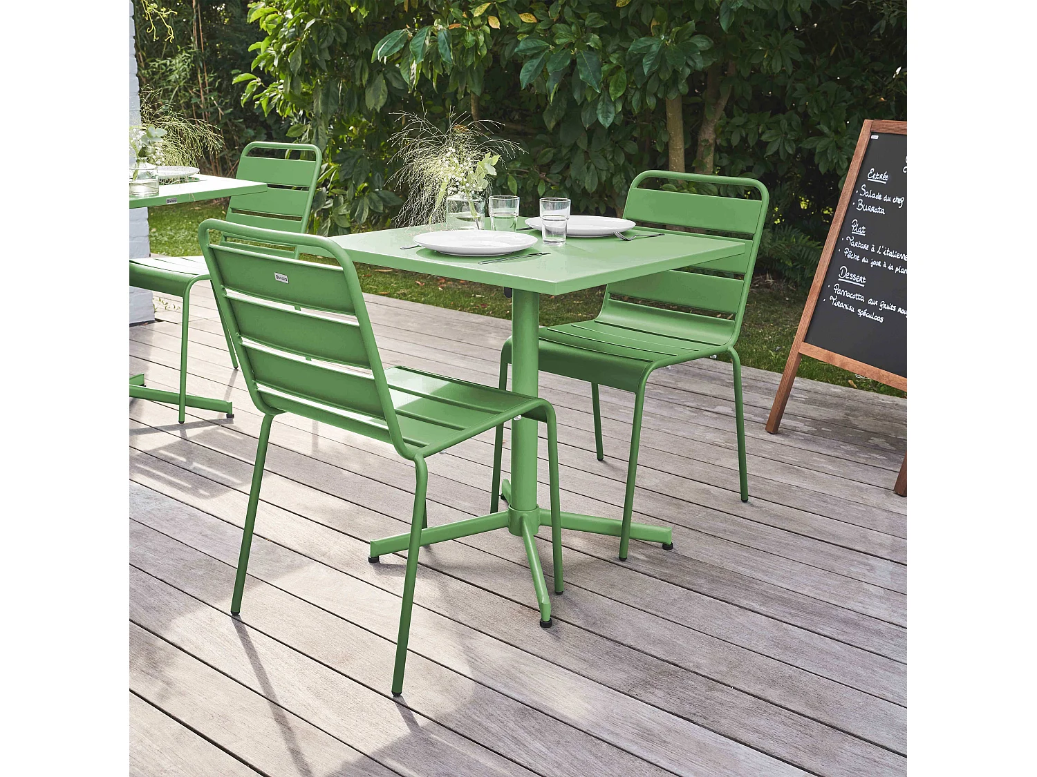 Ensemble table de jardin carrée et 2 chaises métal vert cactus - Palavas