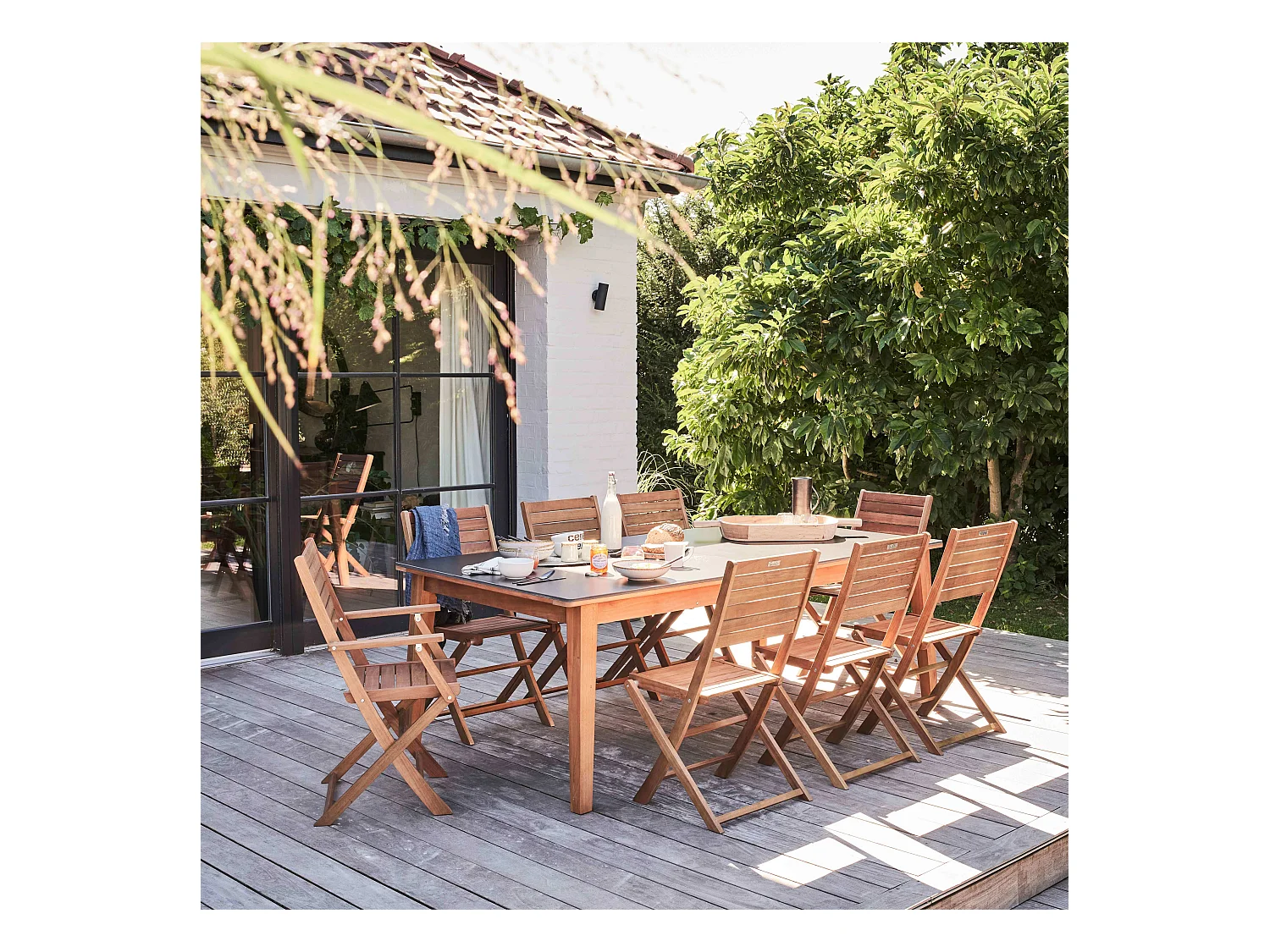Ensemble table de jardin en eucalyptus extensible avec 8 assises