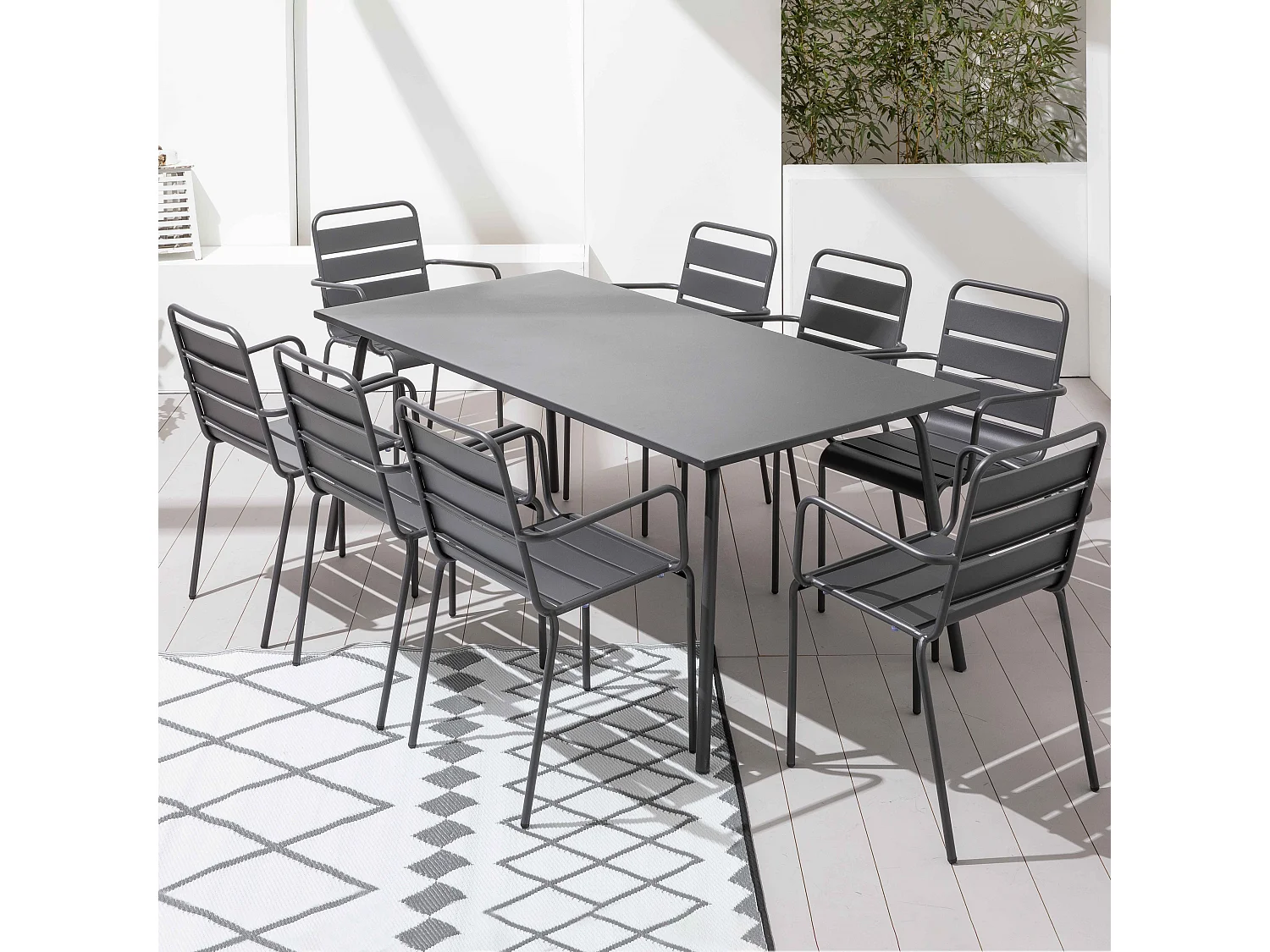 Ensemble table de Jardin et 8 fauteuils en métal gris - Palavas
