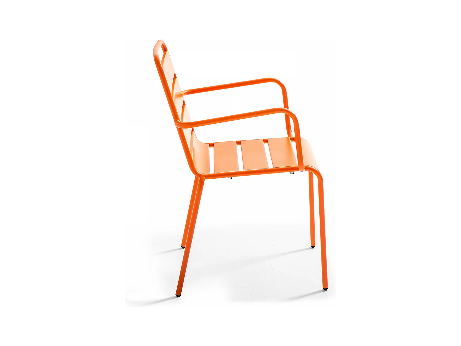 Ensemble table de jardin carrée et 8 fauteuils en métal orange - Palavas