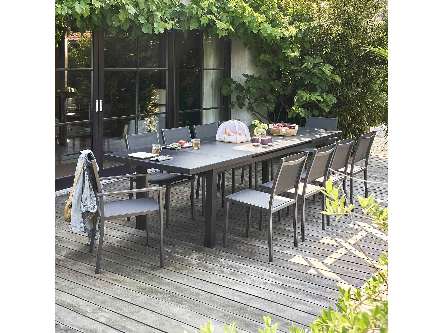 Ensemble table de jardin extensible 256-320 cm et 10 assises