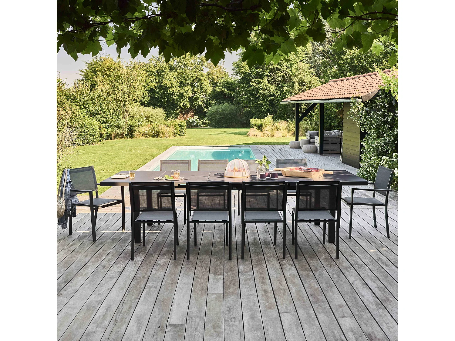 Ensemble table de jardin extensible 256-320 cm et 10 assises