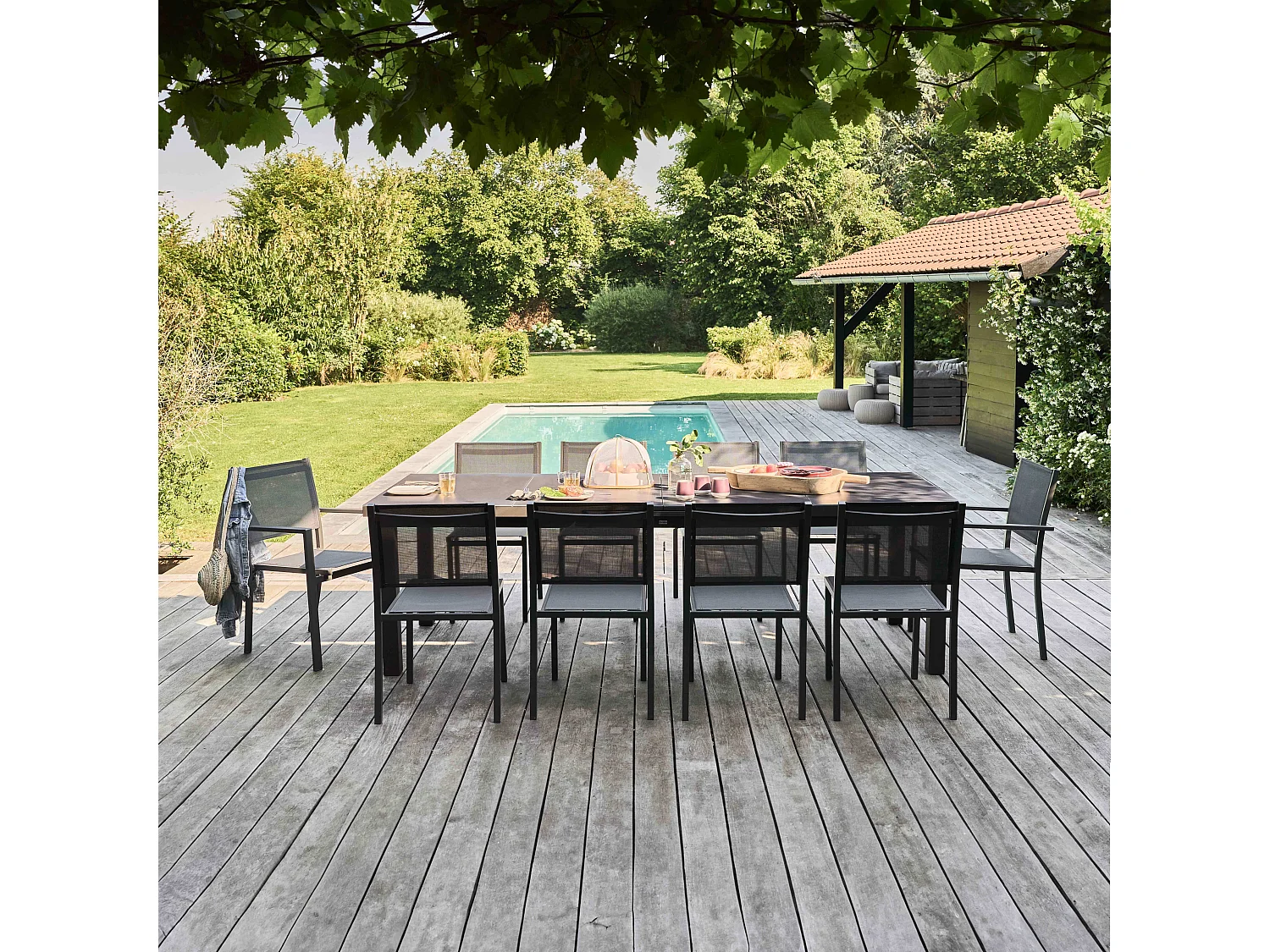 Ensemble table de jardin extensible 256-320 cm et 10 assises