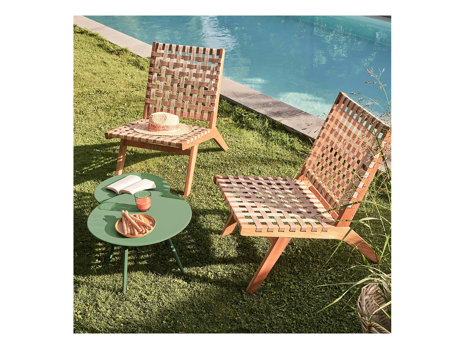 Table basse de jardin ronde en métal vert cactus 50 cm - Palavas