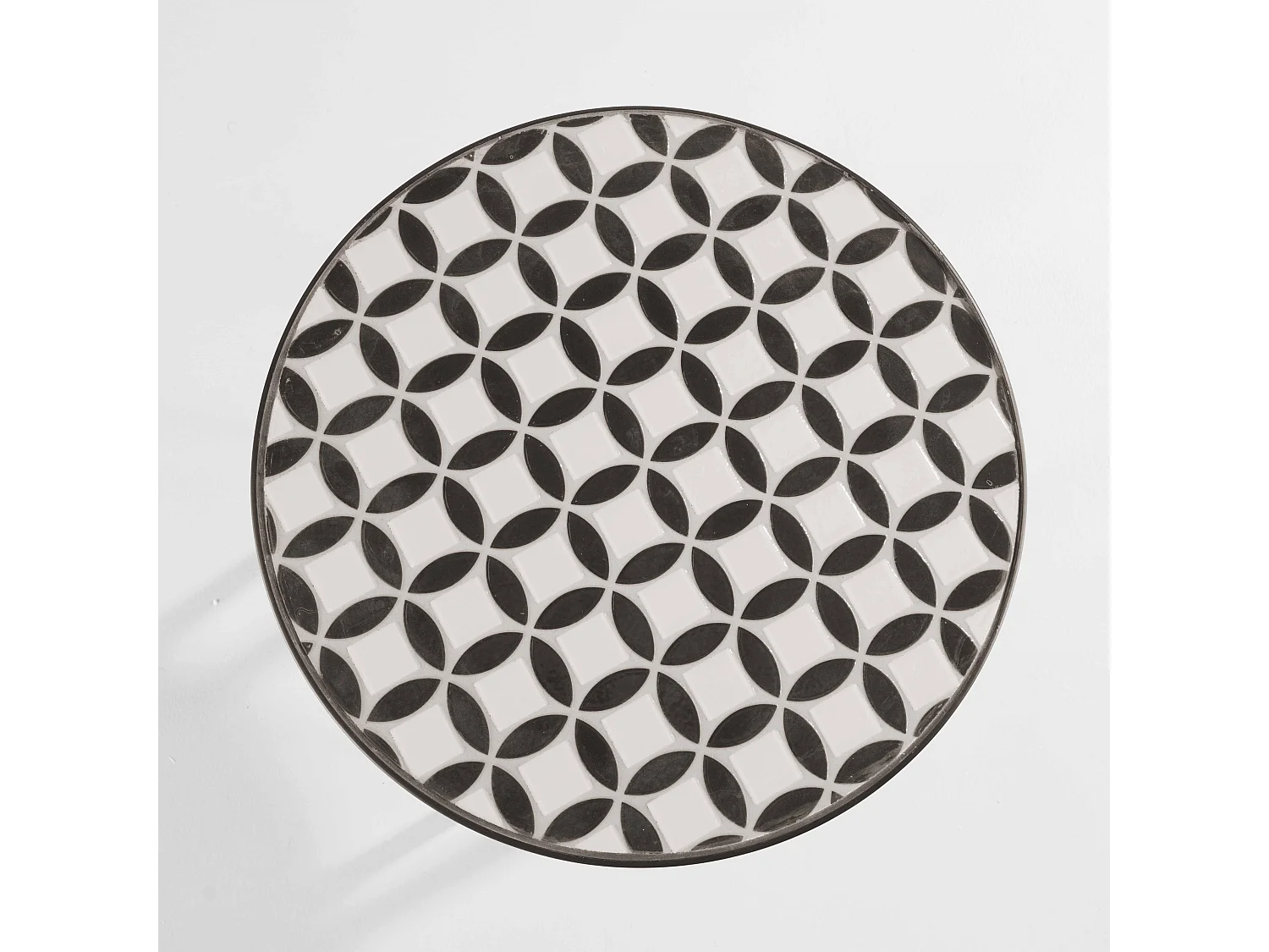 Ronde tuin salontafel van grijs staal met keramisch tafelblad