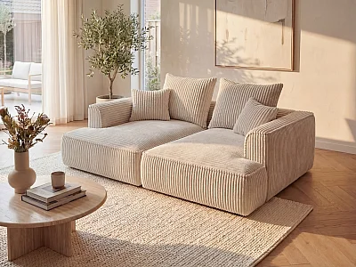 Comfortabele driezitsbank met diepe zitting van beige ribfluweel met brede ribbels PINETA