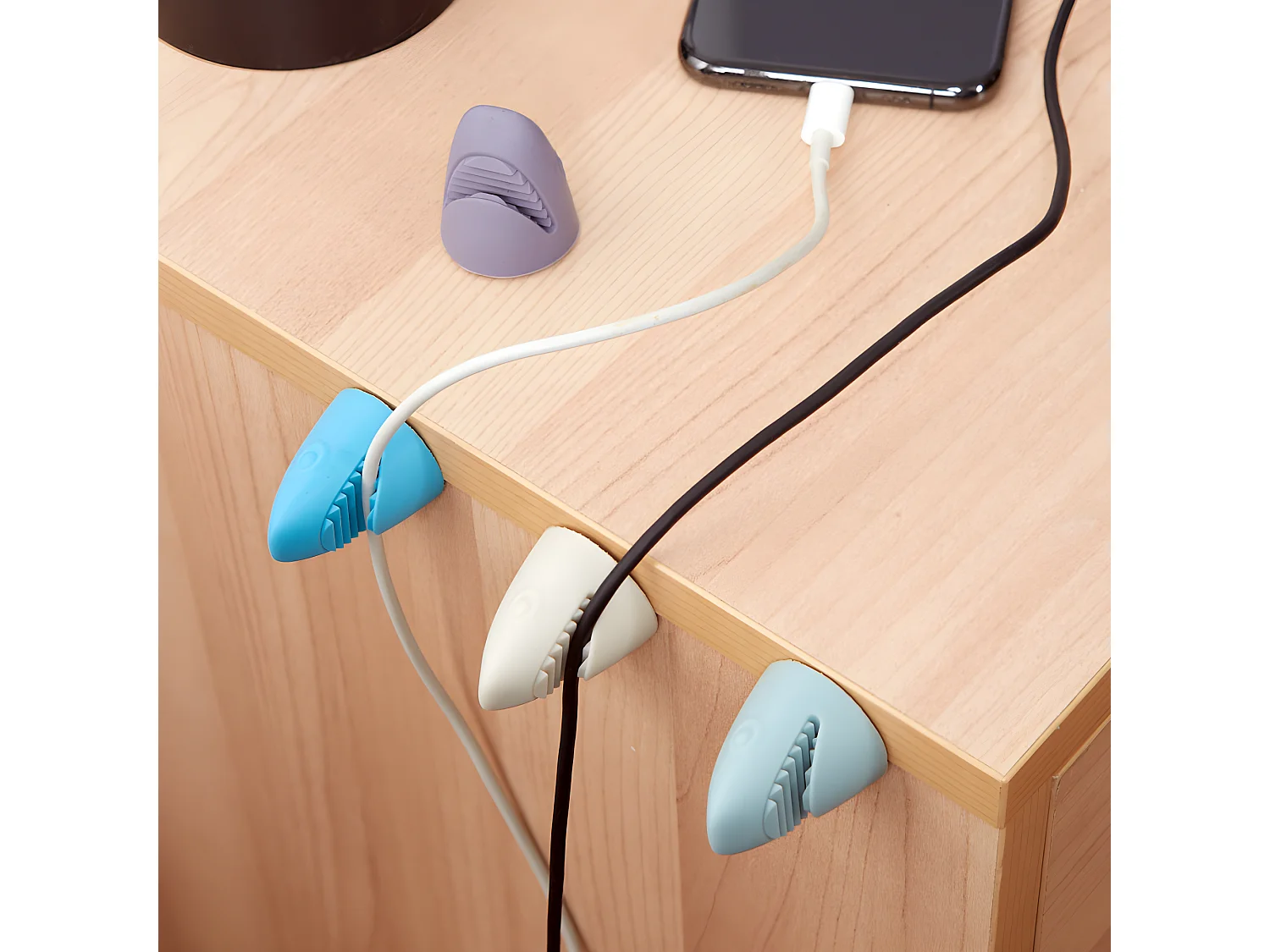 Lot de 4 clips à câble requin Multicolore  Kikkerland