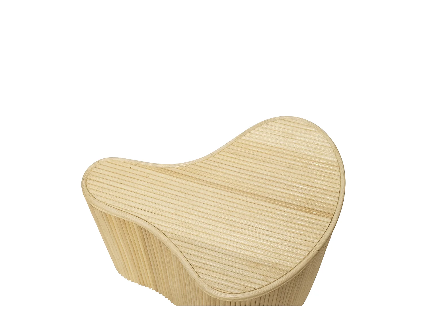 Conjunto de 2 mesas de apoio orgânicas com espaço de arrumação rotim C52 x L40 x A45 cm e C43,5 x L30 x A33,5 cm natural claro - MARSA