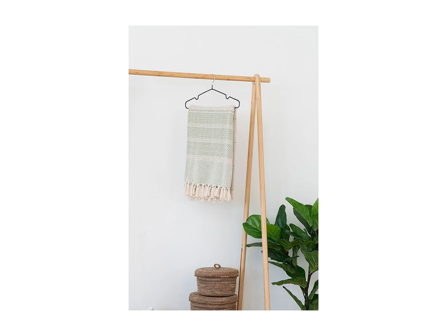 Perchero de bambú MANAUS