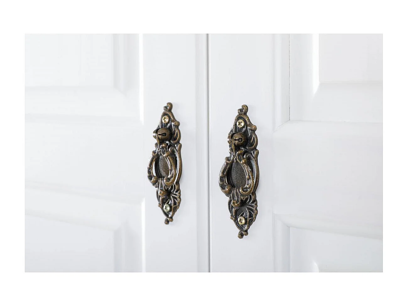 Armoire en Pin Massif Laqué "Ilya" 197cm Blanc