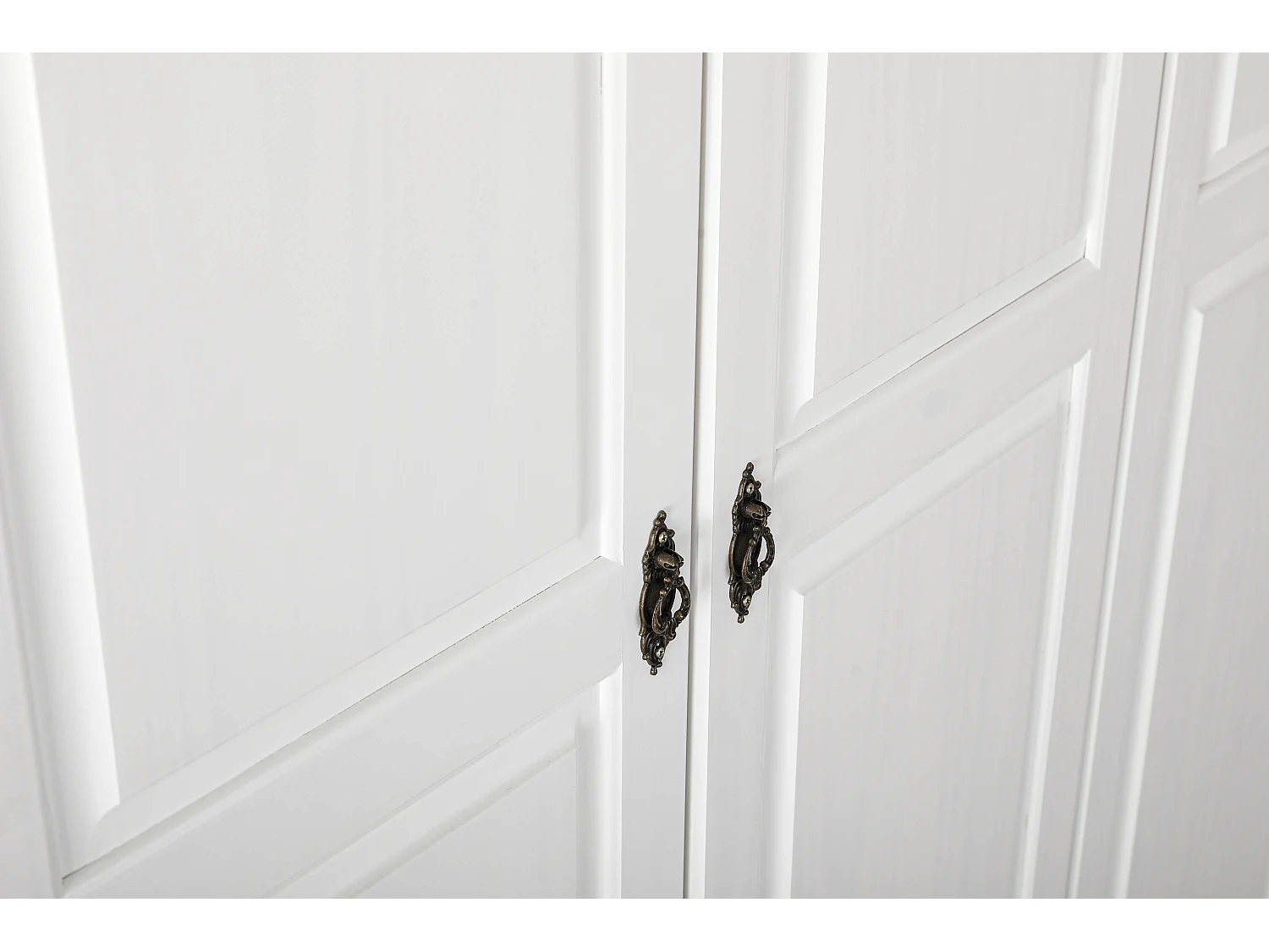 Armoire en Pin Massif Laqué "Ilya" 197cm Blanc