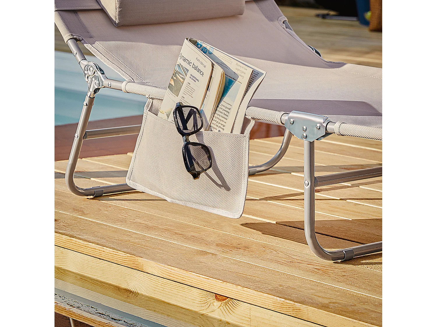 SoBuy Chaise Longue Pliable et Réglable, Transat de Jardin avec Appui-Tête et Pochette, Bain de Soleil, Charge 120 kg, Beige, OGS35-MIx2