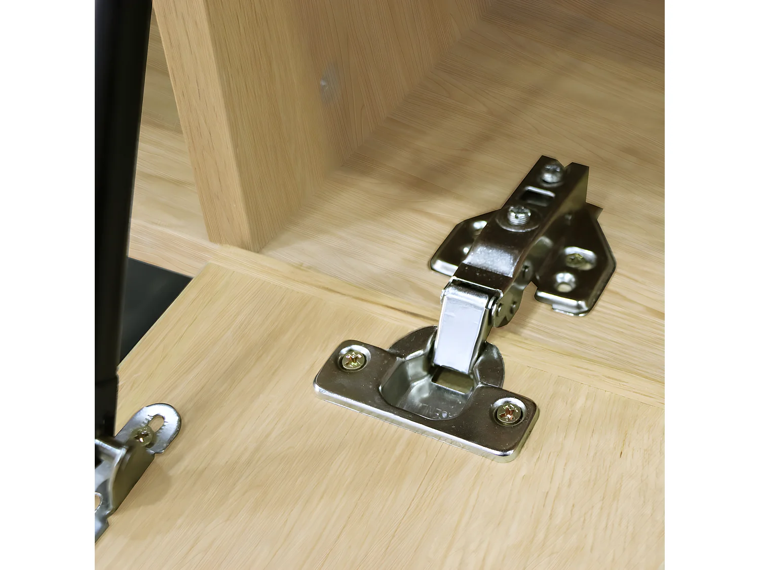 Lines - Meuble TV 4 portes en bois L160cm - Bois clair