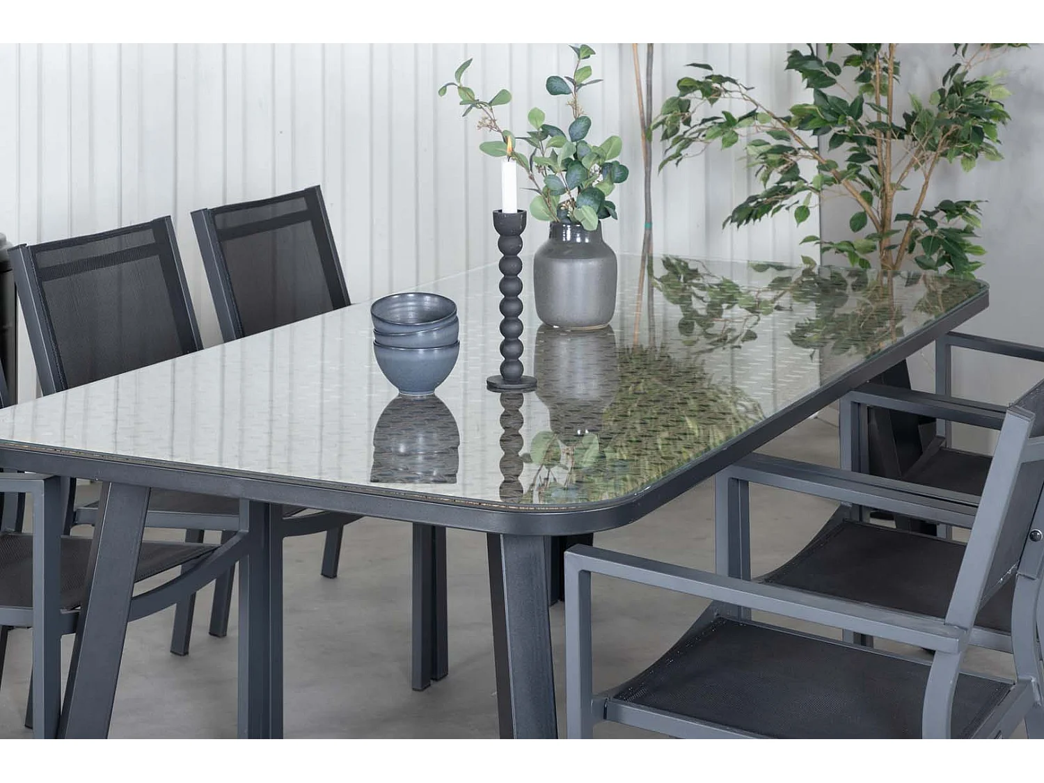 Paola tuinmeubelset tafel 100x200cm zwart, 6 stoelen Copacabana zwart.