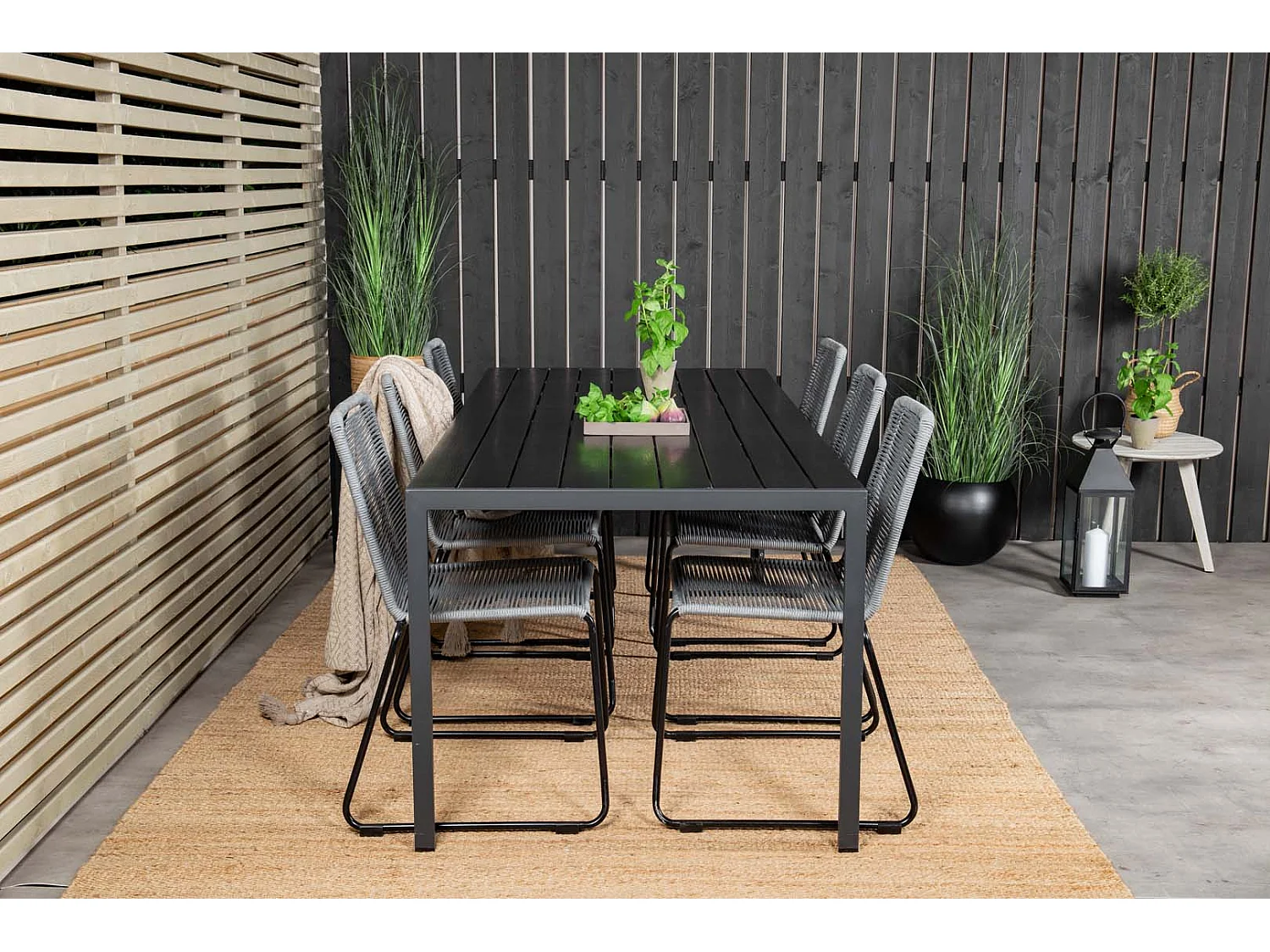 Break set de jardin table 90x205cm noir, 6 chaises Lindos gris.
