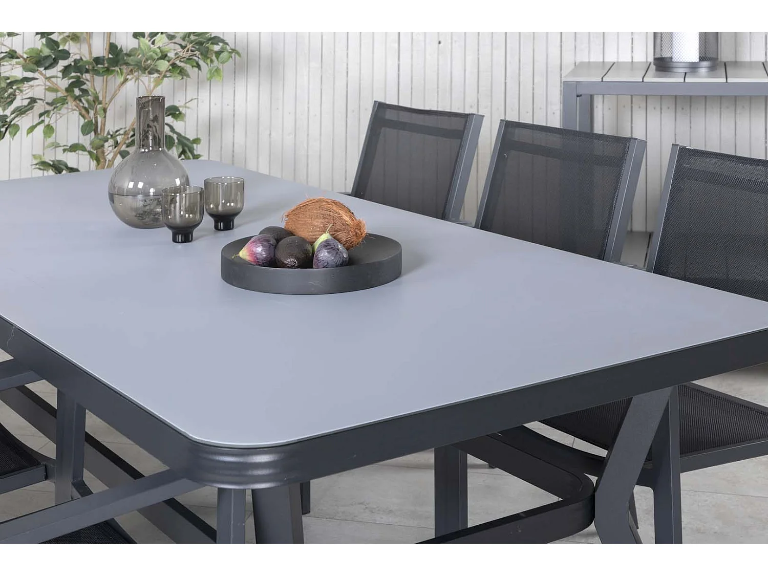 Virya set de jardin table 100x200cm noir, 6 chaises Copacabana noir.