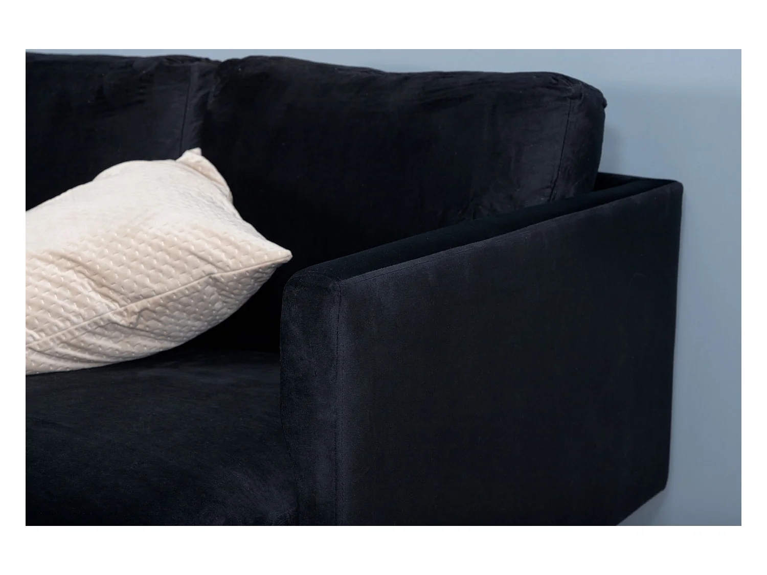 Zoom bank Ubank velours zwart.