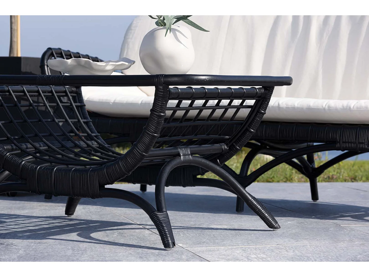 Table Basse de Jardin en Rotin "Moana" 95cm Noir