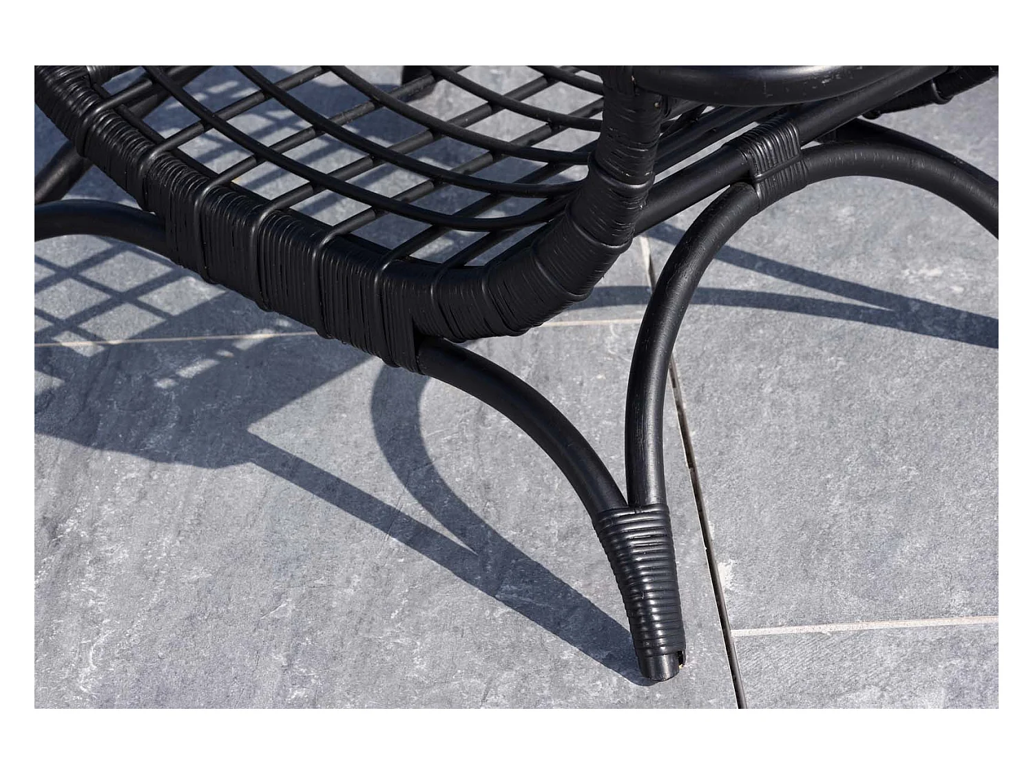 Moana Gartentisch Beistelltisch 60x96cm schwarz.