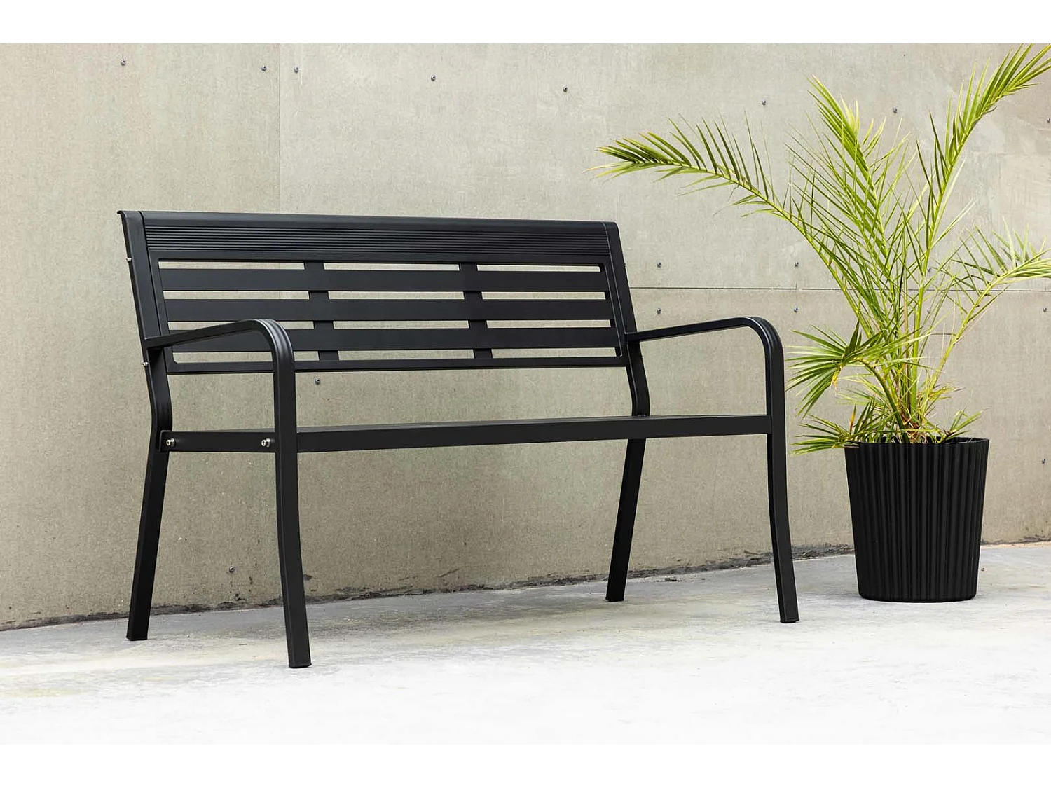 Elvas tuinbank zwart.